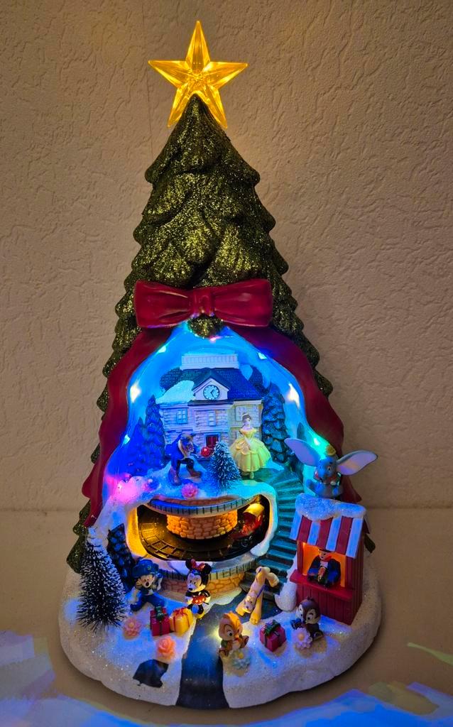 Prachtig kerst tafereel met Disney, Diversen, Kerst, Zo goed als nieuw, Ophalen of Verzenden