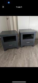 Twee grijze nachtkastjes met lade, Huis en Inrichting, Ophalen, Gebruikt, 55 tot 70 cm, 45 tot 65 cm