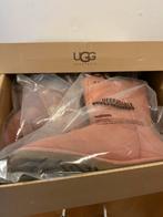 UGG Bailey Button Laarzen - Maat 36, Ophalen of Verzenden, Nieuw, Roze, Lage of Enkellaarzen