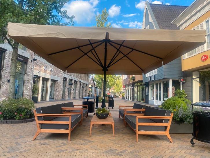 Parasols horeca, Tuin en Terras, Parasols, Zo goed als nieuw, Meer dan 4 meter, Ophalen of Verzenden