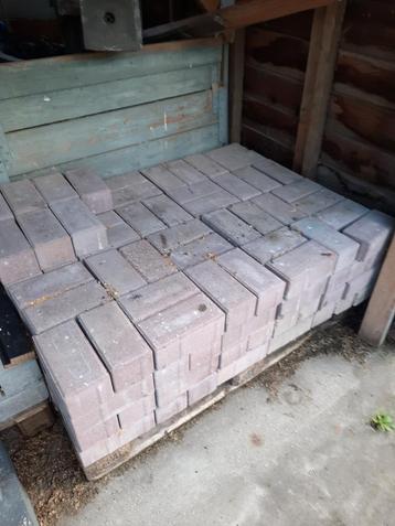 Nieuwe Klinkers - 143stuks  beschikbaar voor biedingen