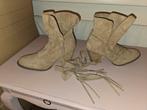 Beige suede Enkellaarsjes met Hak en Franjes, Beige, Lage of Enkellaarzen, Ophalen of Verzenden, Onbekend