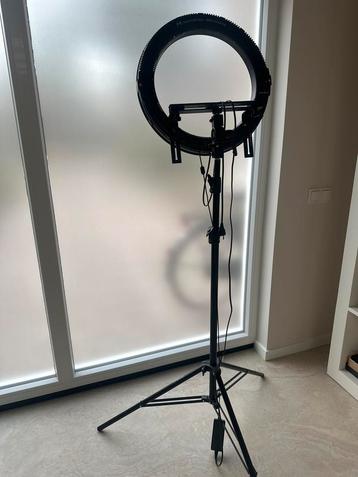 Ringlight falcon eyes DVR-512dvc beschikbaar voor biedingen