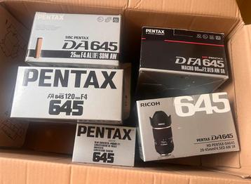 Pentax 645 verpakkingen beschikbaar voor biedingen