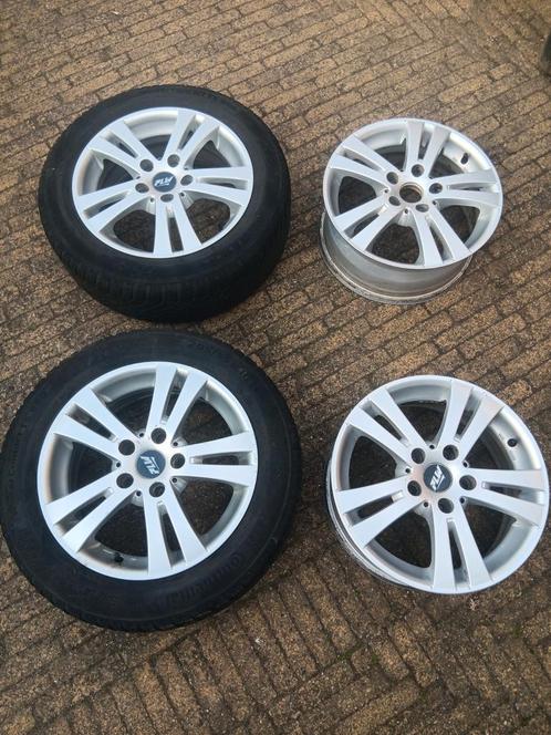 5 x 114.3 R 16 mazda, Auto-onderdelen, Banden en Velgen, Banden en Velgen, Winterbanden, 16 inch, 205 mm, Personenwagen, Gebruikt