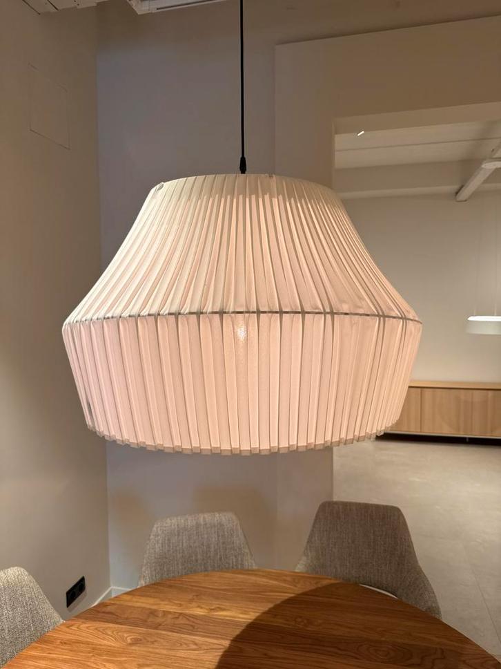 Witte Plissé Hanglamp, Huis en Inrichting, Lampen | Hanglampen, Zo goed als nieuw, 50 tot 75 cm, Stof, Ophalen