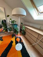 Staande mushroom vloerlamp IKEA Nymåne – wit, Huis en Inrichting, Lampen | Vloerlampen, Ophalen, Gebruikt, Louis poulsen panthella mushroom