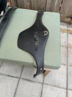 Springsingel met buikflap zwart leer, Dieren en Toebehoren, Paarden en Pony's | Overige Paardenspullen, Ophalen of Verzenden, Gebruikt
