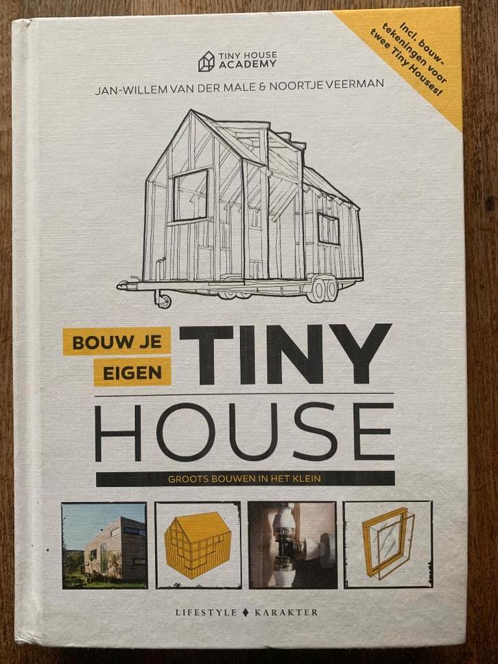 BOUW JE EIGEN TINY HOUSE, Boeken, Overige Boeken, Gelezen, Ophalen of Verzenden