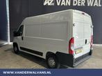 Peugeot Boxer 2.2 BlueHDi 120pk L2H2 Euro6 Airco | Parkeerse, Auto's, Voorwielaandrijving, Stof, Gebruikt, Zwart