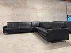 Zwarte leren hoekbank - puntgaaf! Merk Montel, Huis en Inrichting, Banken | Bankstellen, 250 tot 300 cm, Xx, Desing Montel jori rolf benz