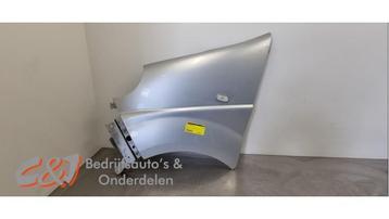 Scherm links-voor van een Opel Vivaro (82U) beschikbaar voor biedingen