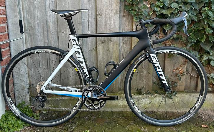 Giant Propel Advanced 2 - Maat M, Sport en Fitness, Wielrennen, Ophalen