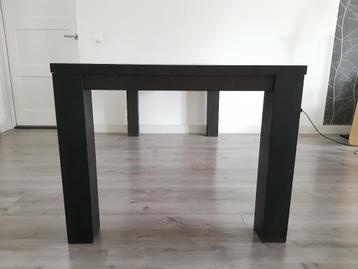 eetkamertafel beschikbaar voor biedingen