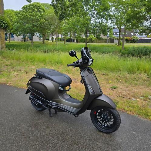 Vespa Sprint S custom Touran-exclusive full options, Fietsen en Brommers, Scooters | Vespa, Zo goed als nieuw, Overige modellen