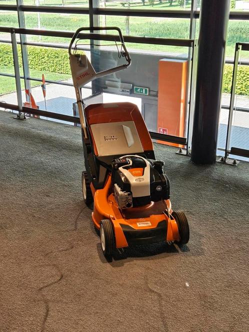 Stihl RM 650 VE, Tuin en Terras, Grasmaaiers, Gebruikt, Benzine-grasmaaier, 40 t/m 49 cm, Cirkelmaaier, Elektrische starter, Mulchfunctie