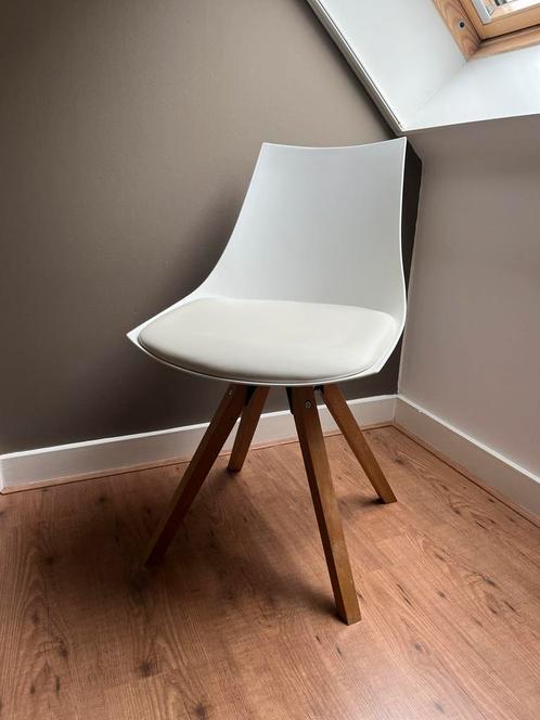 Stoel, Huis en Inrichting, Stoelen, Zo goed als nieuw, Eén, Hout, Kunststof, Leer, Wit, Ophalen