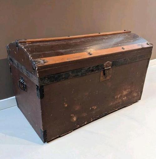 Oude antieke dekenkist. Vintage reiskoffer, Huis en Inrichting, Woonaccessoires | Kisten, Gebruikt, Minder dan 50 cm, 75 tot 100 cm