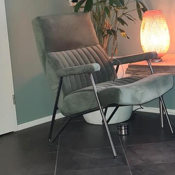 Mooie groene fauteuil beschikbaar voor biedingen