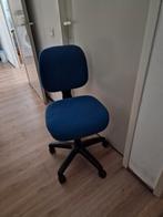 Zeer nette bureaustoel met blauw stoffering €20.-, Nieuw, Blauw, Bureaustoel, Ophalen