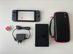 Nintendo Switch Unpatched, Ophalen of Verzenden, Zo goed als nieuw, Met 2 controllers, Switch Original