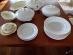 Servies creme Maestricht, Antiek en Kunst, Ophalen of Verzenden