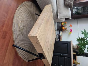 Salontafel beschikbaar voor biedingen