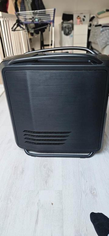 Cooler Master Cosmos II gaming/werk pc beschikbaar voor biedingen