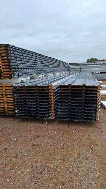 Falk dakpanelen  beschikbaar voor biedingen