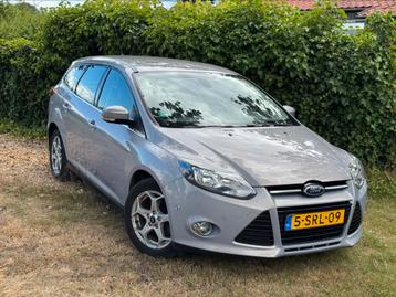 Ford Focus 1.6 Tdci 77KW Wagon 2013 Grijs beschikbaar voor biedingen