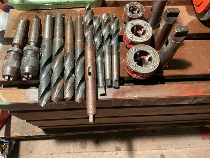 Nieuwe en gebruikte boren van 25 mm tot 36 mm 2 Boorkoppen, Doe-het-zelf en Verbouw, Gereedschap | Handgereedschap, Zo goed als nieuw