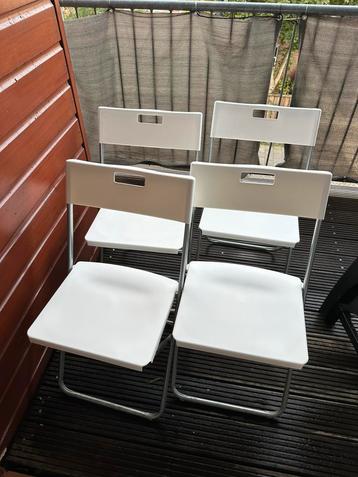 4x IKEA Gunde klapstoelen wit beschikbaar voor biedingen