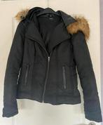 NIEUW - Zwarte jas mt 38 met leren afwerkbiesjes + kraag, Ophalen of Verzenden, Nieuw, Maat 38/40 (M), Zwart