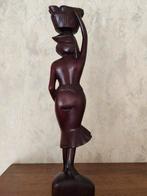 Houten Afrikaanse Vrouw met Mand Beeld, Ophalen