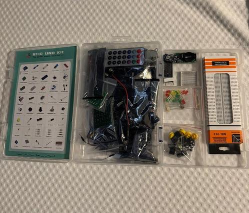 Arduino uno r3, 91 delig, nieuw, nooit gebruikt, Hobby en Vrije tijd, Elektronica-componenten, Nieuw, Ophalen of Verzenden