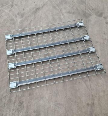 Voordelige draadroosters voor palletstelling Nieuw/Gebruikt beschikbaar voor biedingen