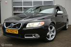 Volvo V70 2.0T R-Design AUTOMAAT/XENON/LEDER/NAP/TREKHAAK, Auto's, Volvo, Euro 5, 4 cilinders, Zwart, 1561 kg