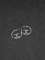 Zilveren 925 Oorbellen met designer Logo, Nieuw, Ophalen of Verzenden, Knopjes of Stekers, Zilver