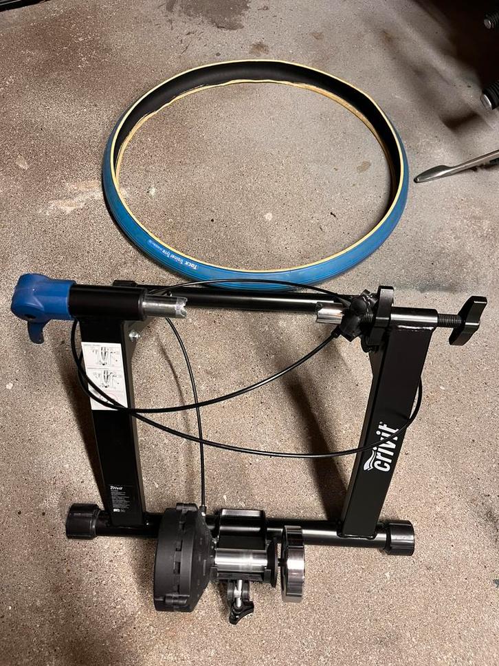 Indoor fietstrainer inclusief Tacx trainingsband, Sport en Fitness, Wielrennen, Zo goed als nieuw, Overige typen, Ophalen