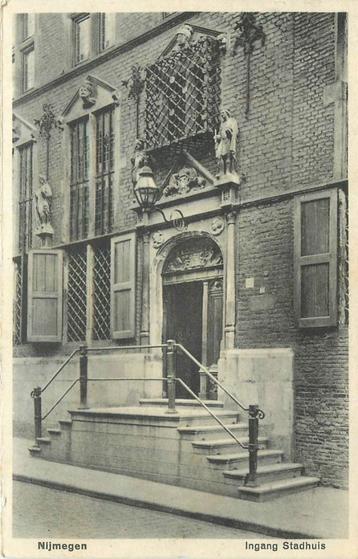 (386-259-001) Nijmegen Ingang Stadhuis beschikbaar voor biedingen