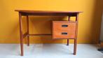 Retro vintage bureau, lessenaar met 2 lades, teak fineer, Ophalen, Gebruikt, Vintage, Nvt