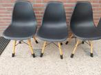 3 mooie zwarte keukenstoelen, Ophalen, Zo goed als nieuw, Zwart, Eén
