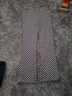 Zwart/wit flared broek, maat s, Kleding | Dames, Broeken en Pantalons, Verzenden, Zwart, Zo goed als nieuw, Maat 36 (S)