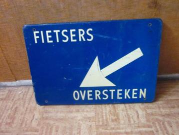 Verkeersbord Fietsers oversteken beschikbaar voor biedingen