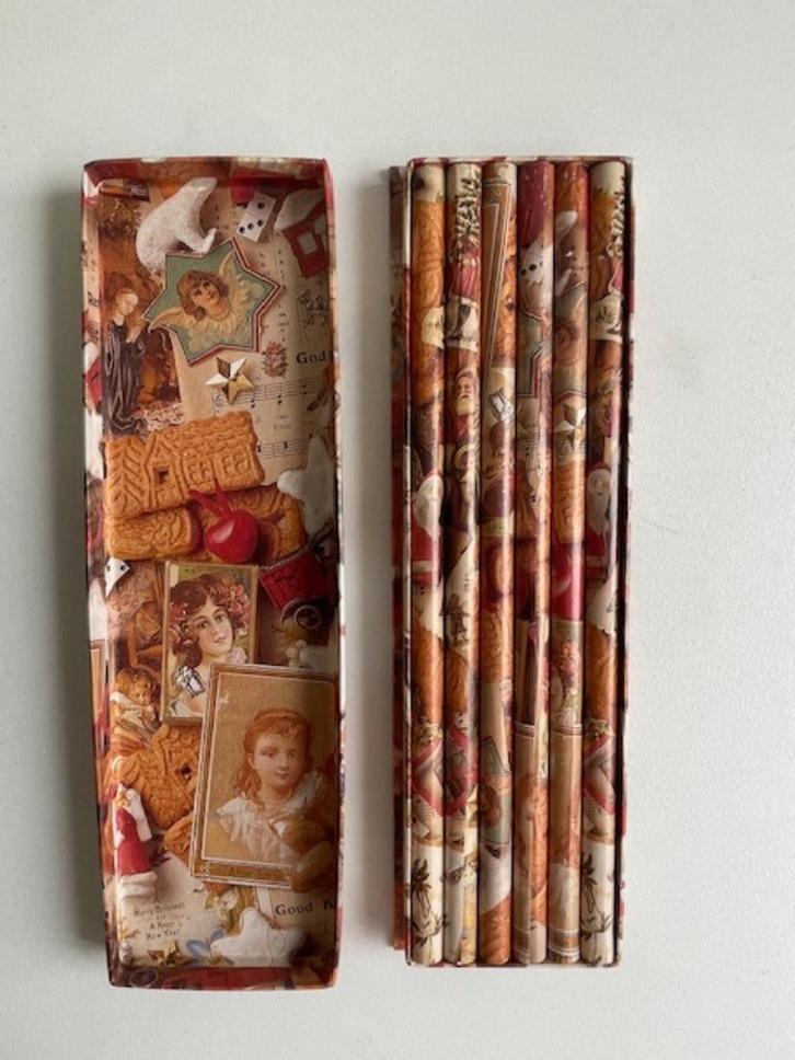 Doosje potloden decor Kerstmis. Gedecoreerde potloden. NIEUW, Diversen, Schrijfwaren, Nieuw, Ophalen