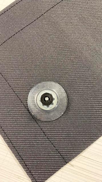 Screendoek maak zelf uw Raamdoekje met zuignappen  beschikbaar voor biedingen