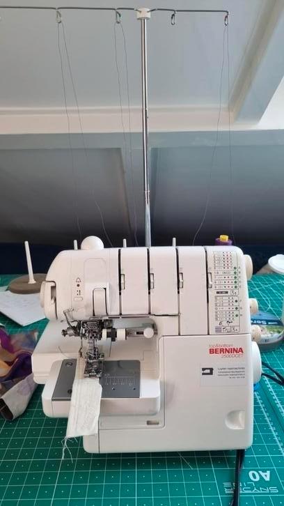 Bernina 2500 dcet coverlock en overlock machine

Combinatie, Hobby en Vrije tijd, Naaimachines en Toebehoren, Zo goed als nieuw