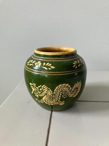 Thais potje met draak  beschikbaar voor biedingen