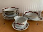 Compleet Eetservies met Bordeauxrood en Goud Decoratie, Ophalen of Verzenden