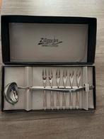 Zilmeta vintage vleesvorkjes en juslepel, Huis en Inrichting, Keuken | Bestek, Ophalen of Verzenden, Rvs of Chroom
